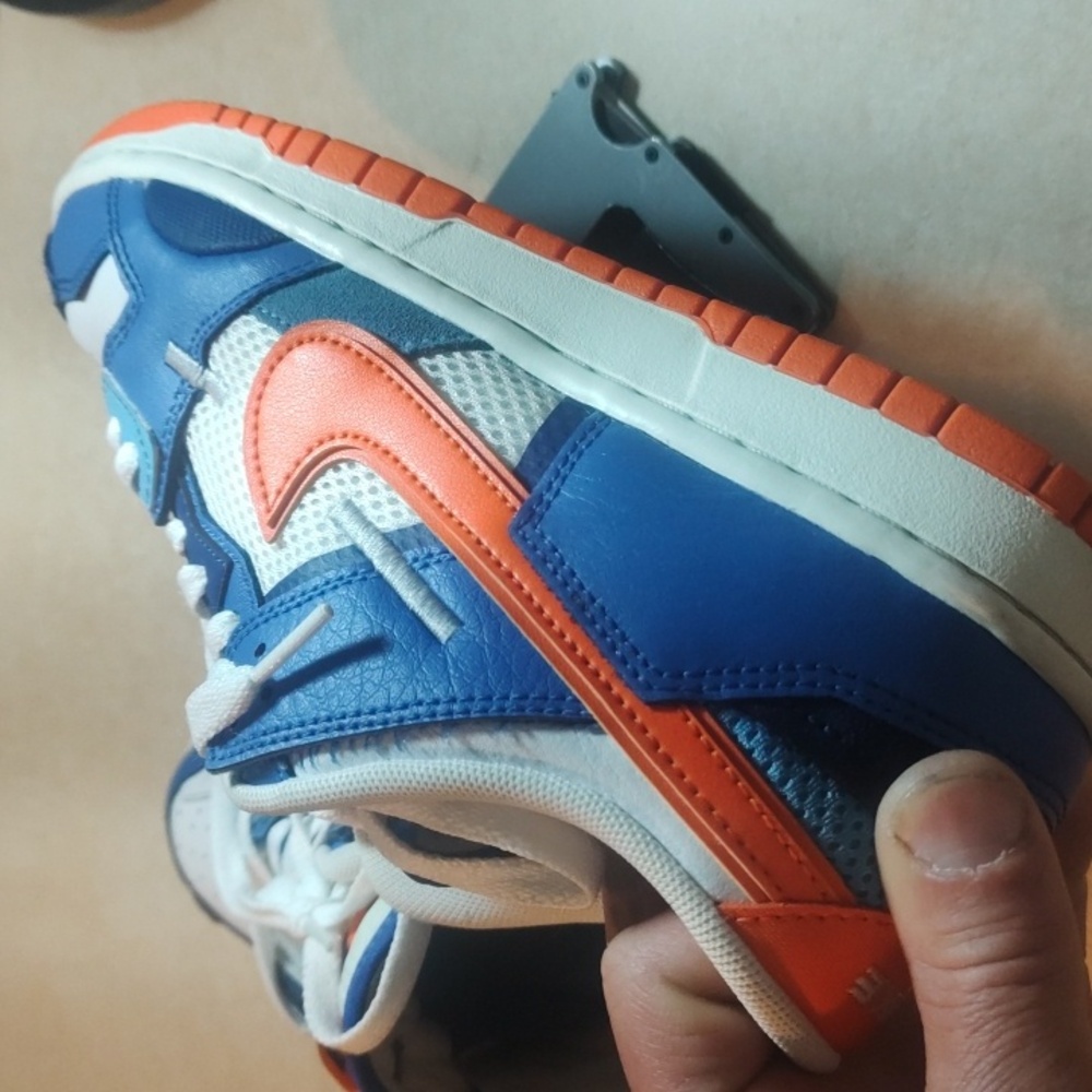 Size 7 Men's Orange Blue And White Nike Dunks With Verified Authenticity Coins - Picture 15 of 16